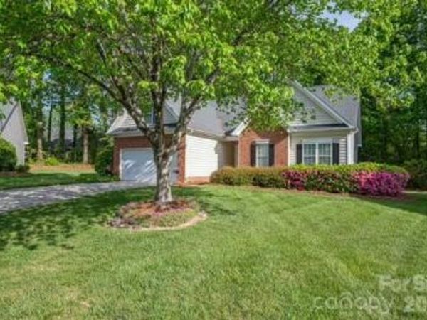1614 Iverness Court, Gastonia, NC 28056