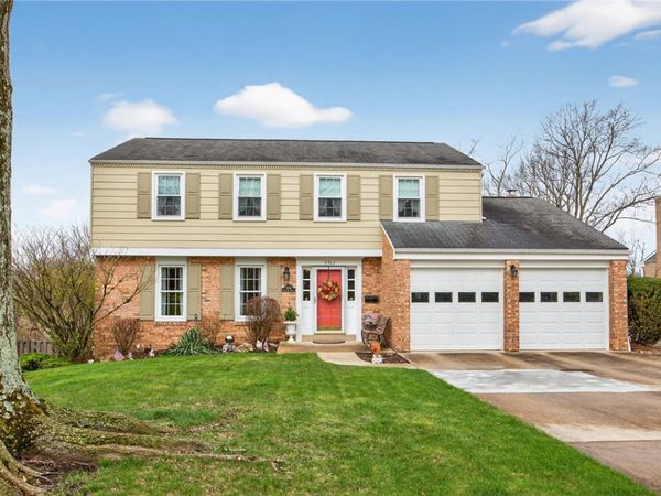 5483 Glen Hill Dr, Bethel Park, PA 15102