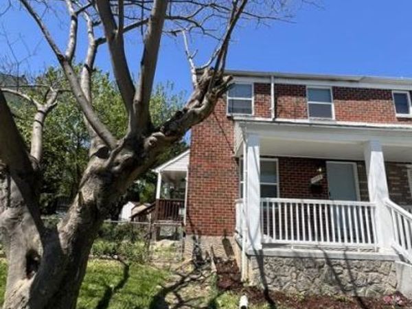 1010 FOXRIDGE LANE, ESSEX, MD 21221