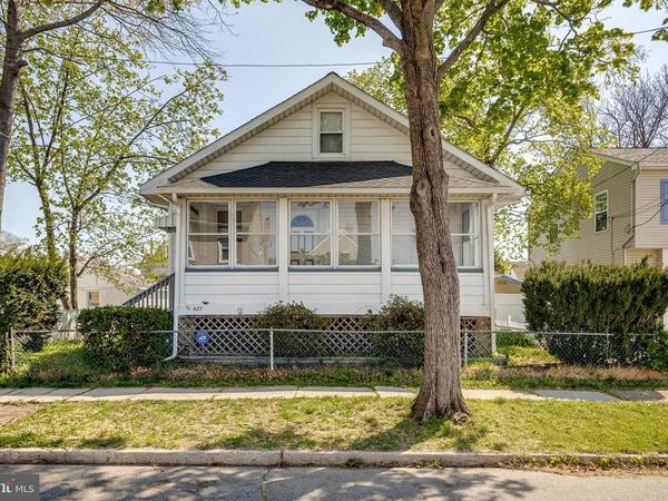 427 BUTTONWOOD STREET, DELANCO, NJ 08075