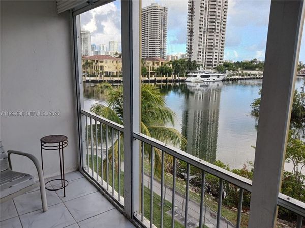 2980 Point East Dr , Unit D407, Aventura, FL 33160