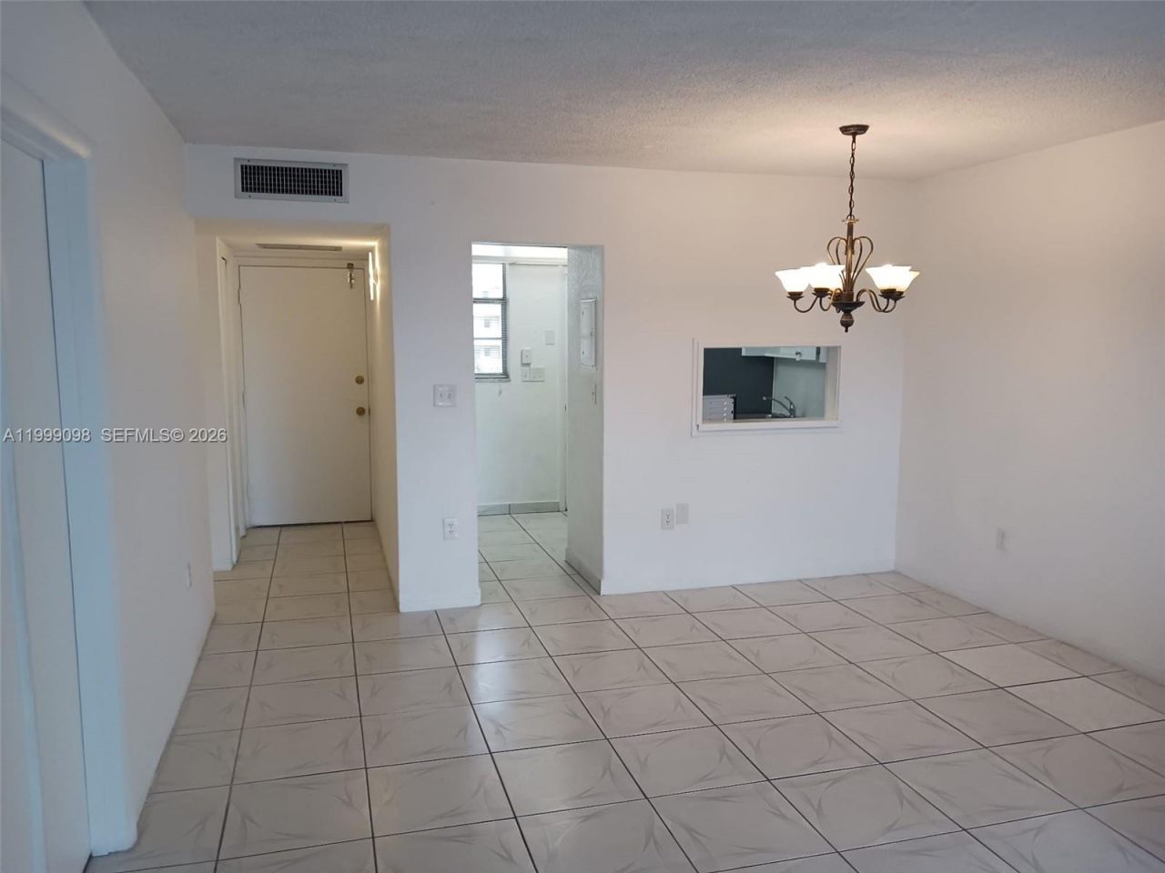 2980 Point East Dr, Unit D407, Aventura, FL 33160 Photo