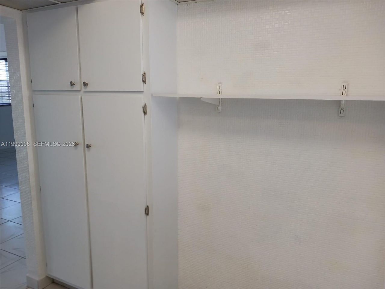 2980 Point East Dr, Unit D407, Aventura, FL 33160 Photo