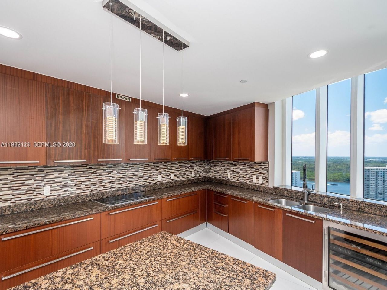 15901 Collins Ave , Unit 2504, Sunny Isles Beach, FL 33160 Photo