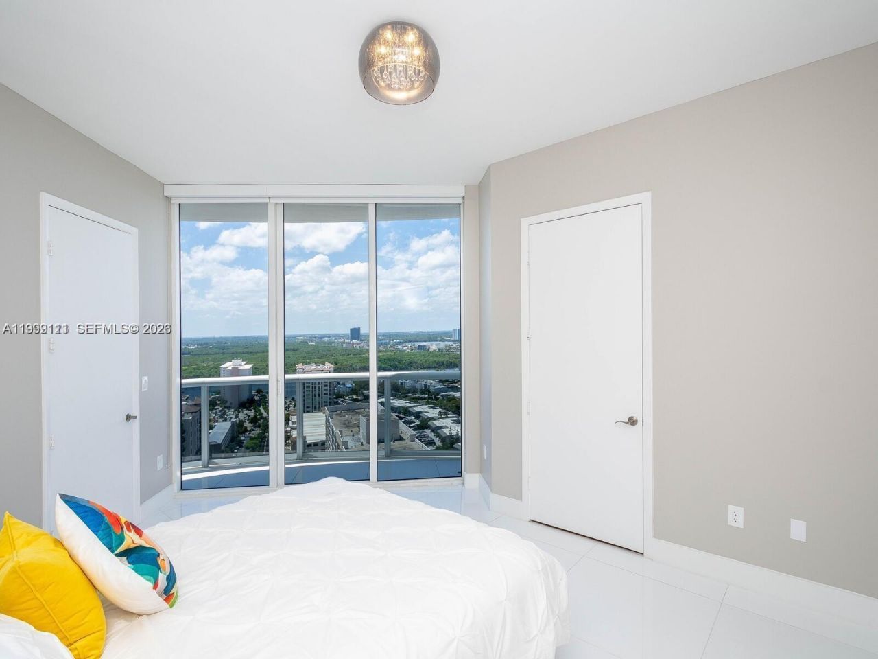 15901 Collins Ave , Unit 2504, Sunny Isles Beach, FL 33160 Photo