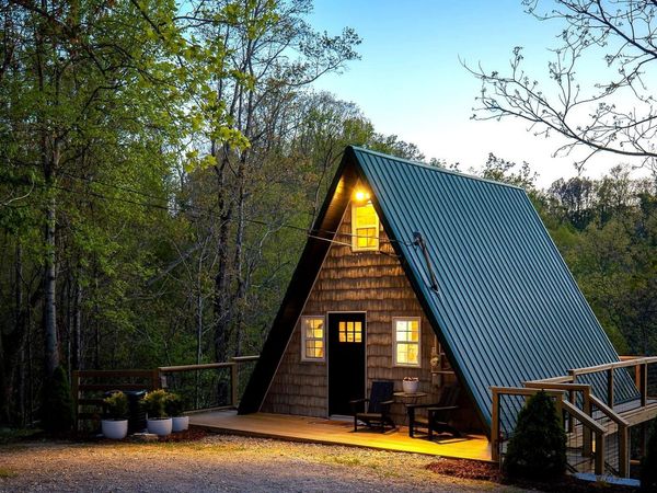 421 Alpine Dr, Smithville, TN 37166