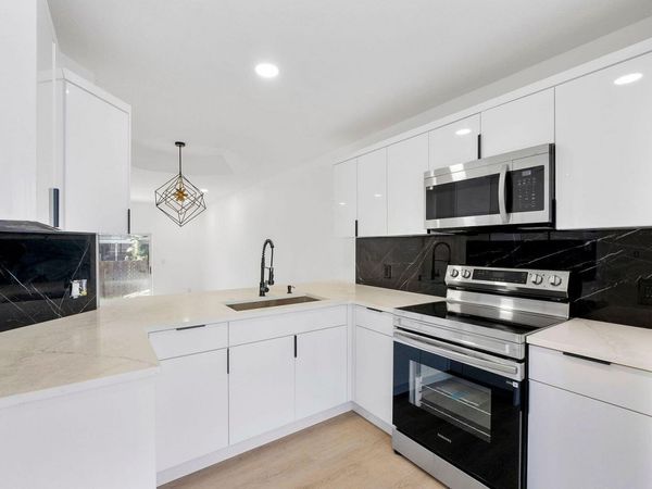 8300 NW 10th Street, Miami, FL 33126