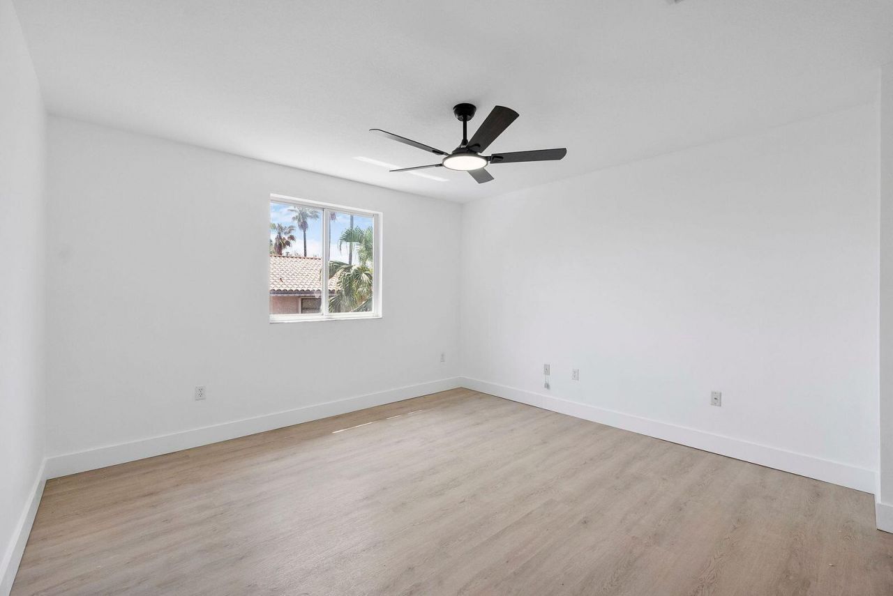 8300 NW 10th Street, Miami, FL 33126 Photo