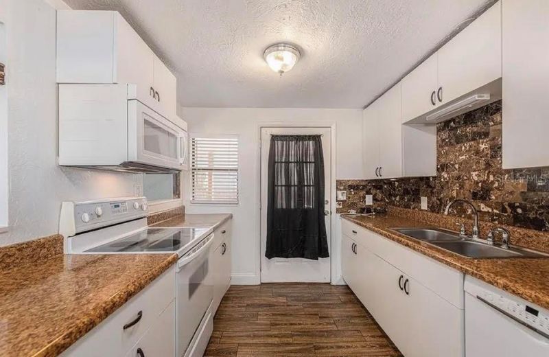 6002 72nd Avenue N, Pinellas Park, FL 33781 Photo