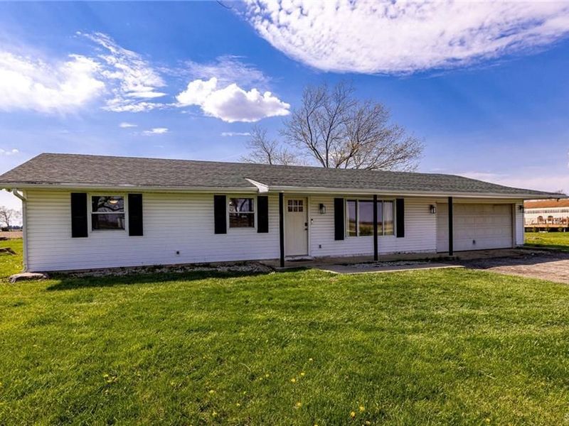 1171 N Sulphur Springs Road, West Alexandria, OH 45381 Photo 2