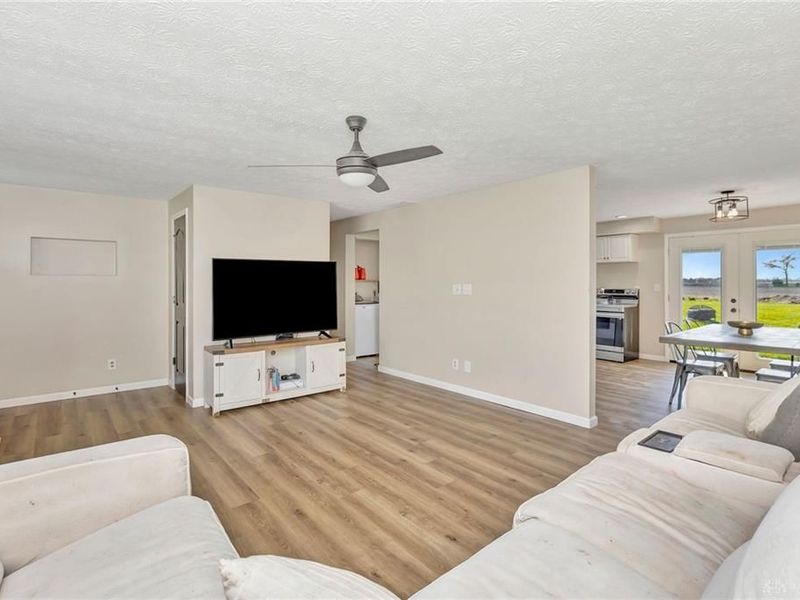 1171 N Sulphur Springs Road, West Alexandria, OH 45381 Photo 7