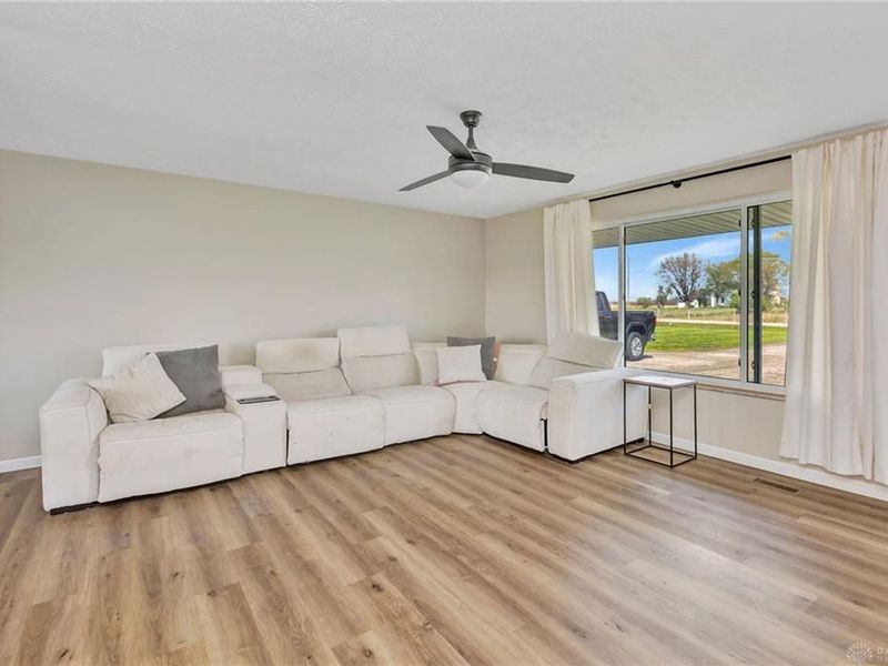 1171 N Sulphur Springs Road, West Alexandria, OH 45381 Photo 8