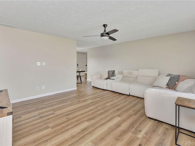 1171 N Sulphur Springs Road, West Alexandria, OH 45381 Photo 9