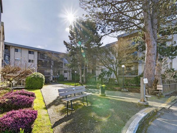 3225 Eldon Pl, Unit 323, Saanich, BC V8Z 6A7