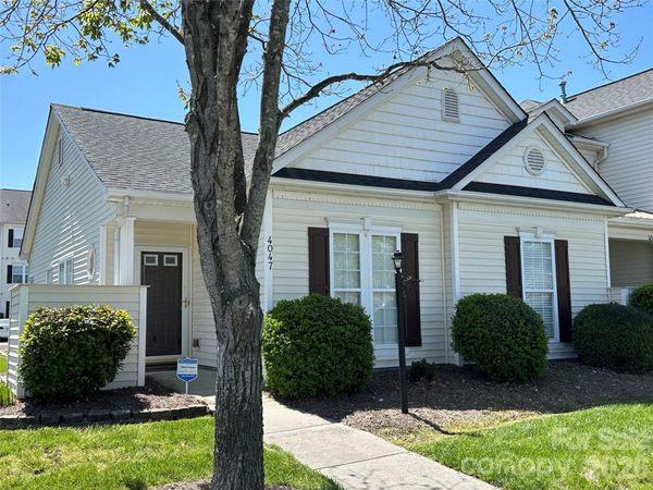 4047 Center Place Drive , Harrisburg, NC 28075