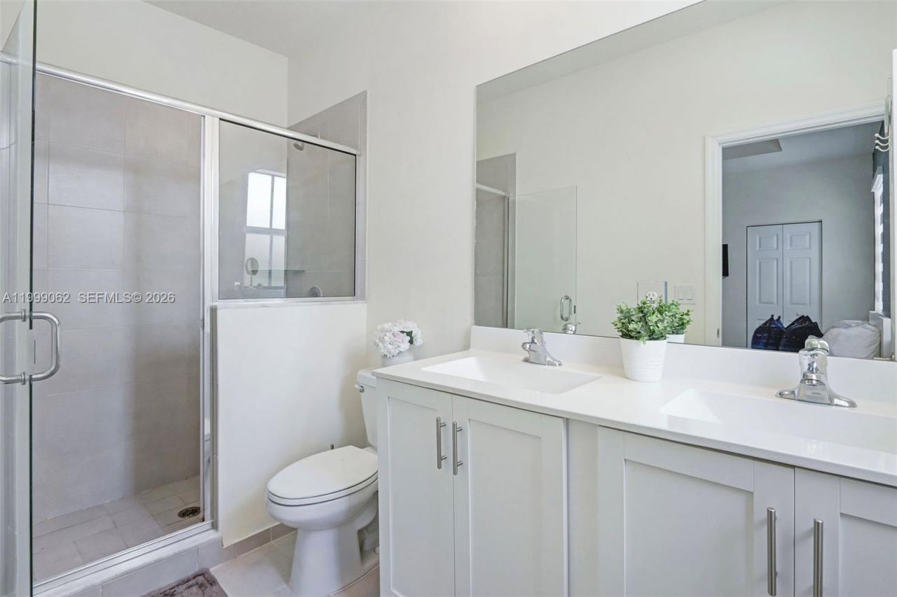 3364 W 108th St, Hialeah, FL 33018 Photo