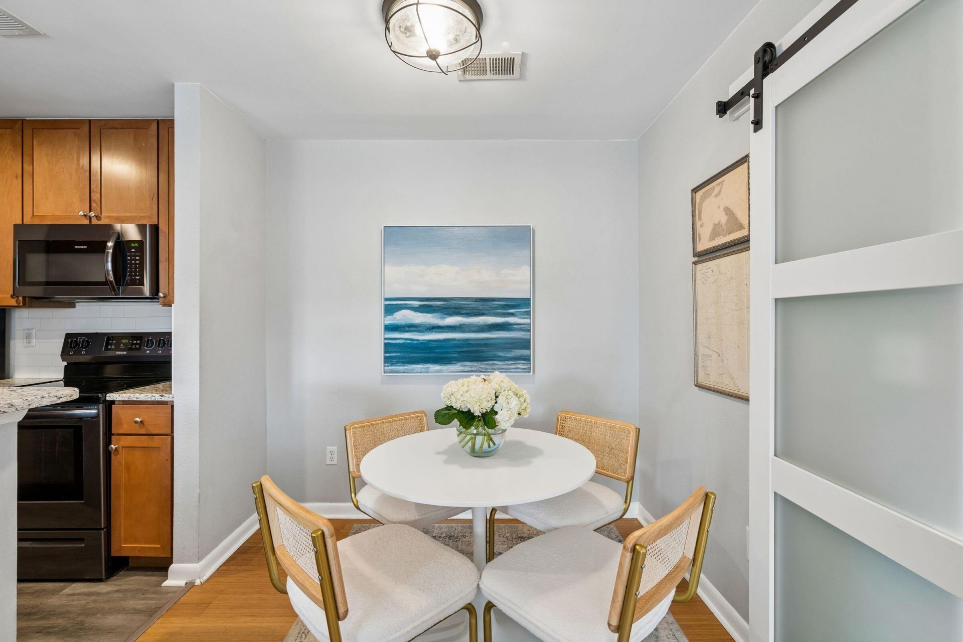 265 Alexandra Drive Photo 15