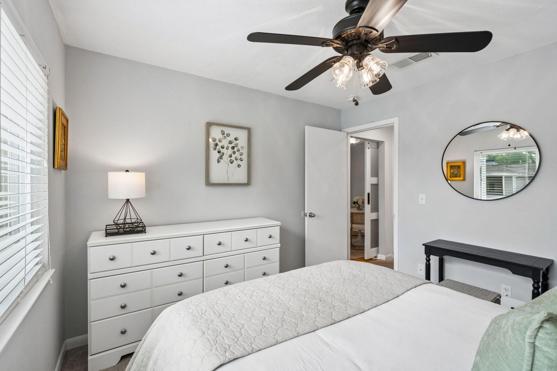 265 Alexandra Drive Photo 24