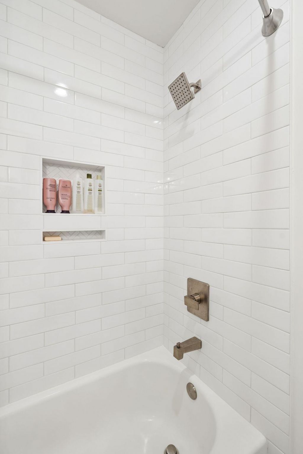 265 Alexandra Drive Photo 27