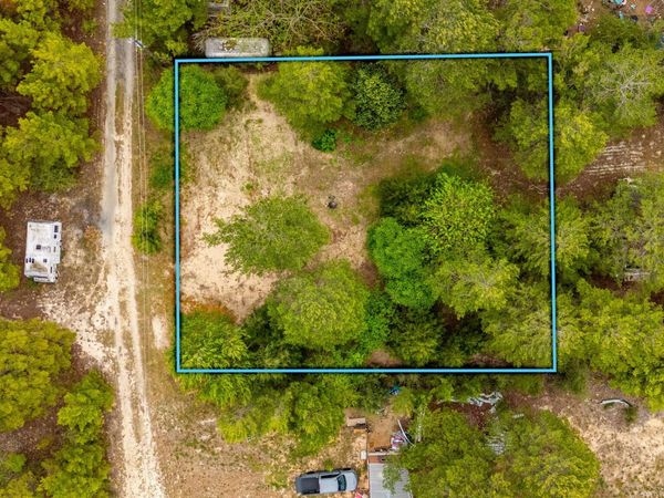 87 Tangelo Street, DeFuniak Springs, FL 32433