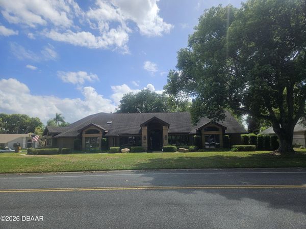 923 Club House Boulevard, New Smyrna Beach, FL 32168