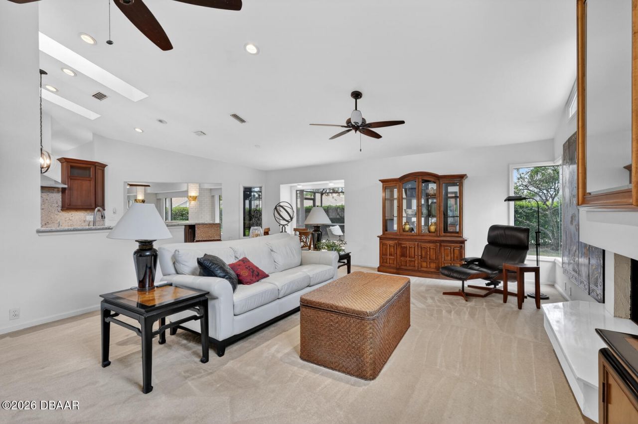 923 Club House Boulevard, New Smyrna Beach, FL 32168 Photo