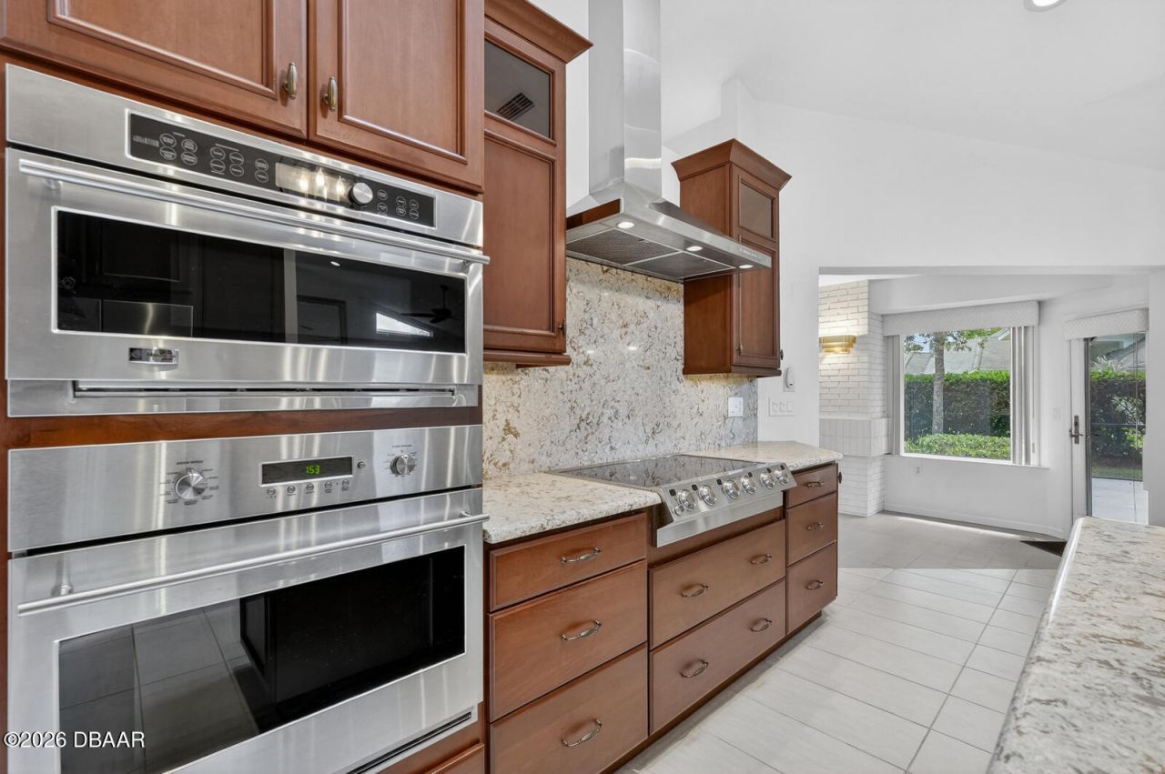 923 Club House Boulevard, New Smyrna Beach, FL 32168 Photo