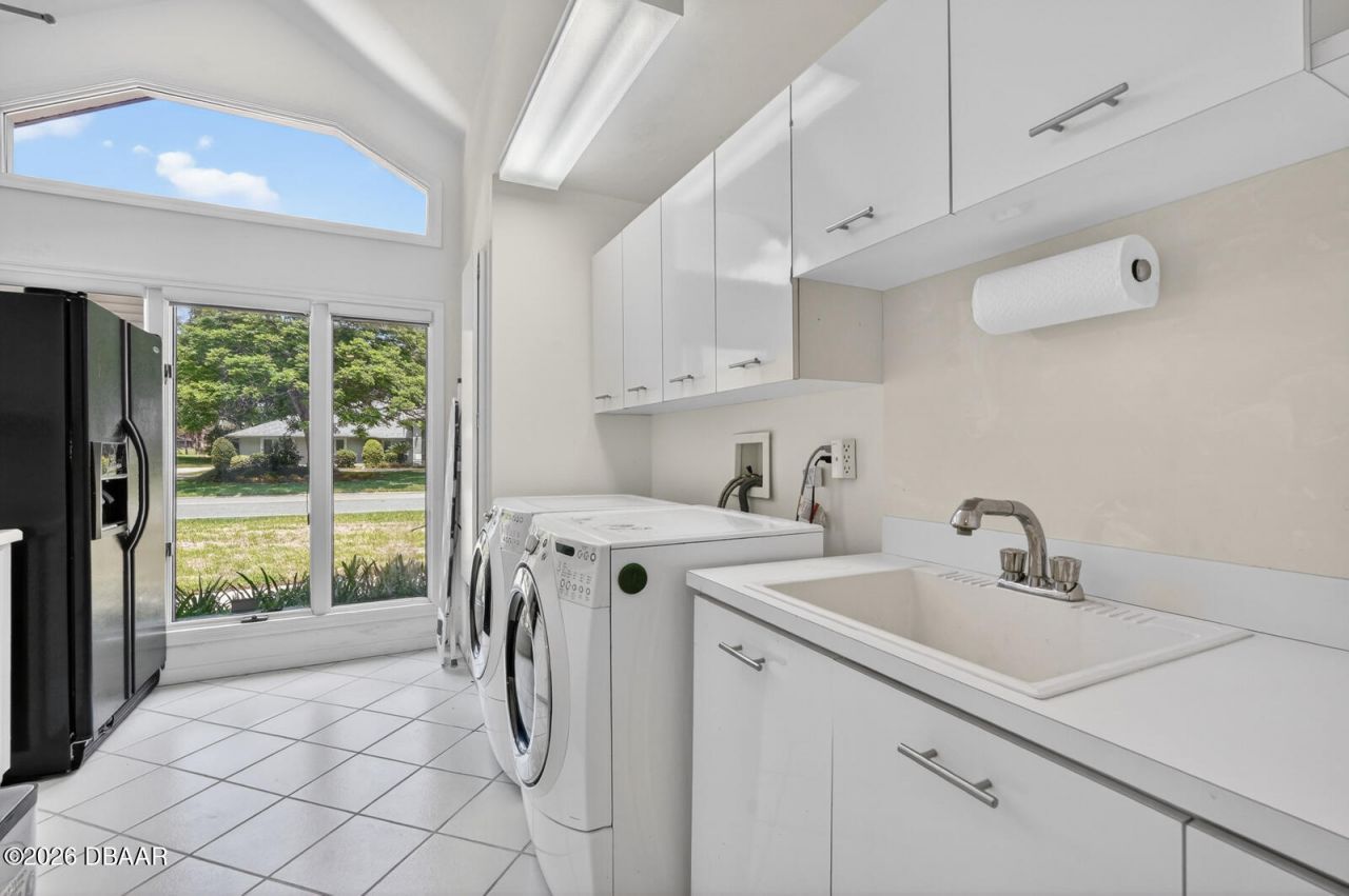 923 Club House Boulevard, New Smyrna Beach, FL 32168 Photo