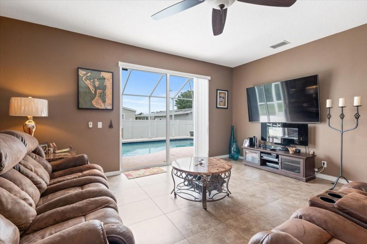 5742 48th Street Circle E, Bradenton, FL 34203 Photo