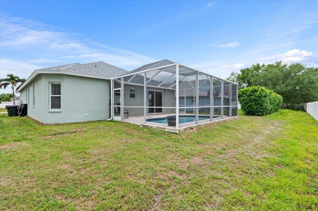 5742 48th Street Circle E, Bradenton, FL 34203 Photo