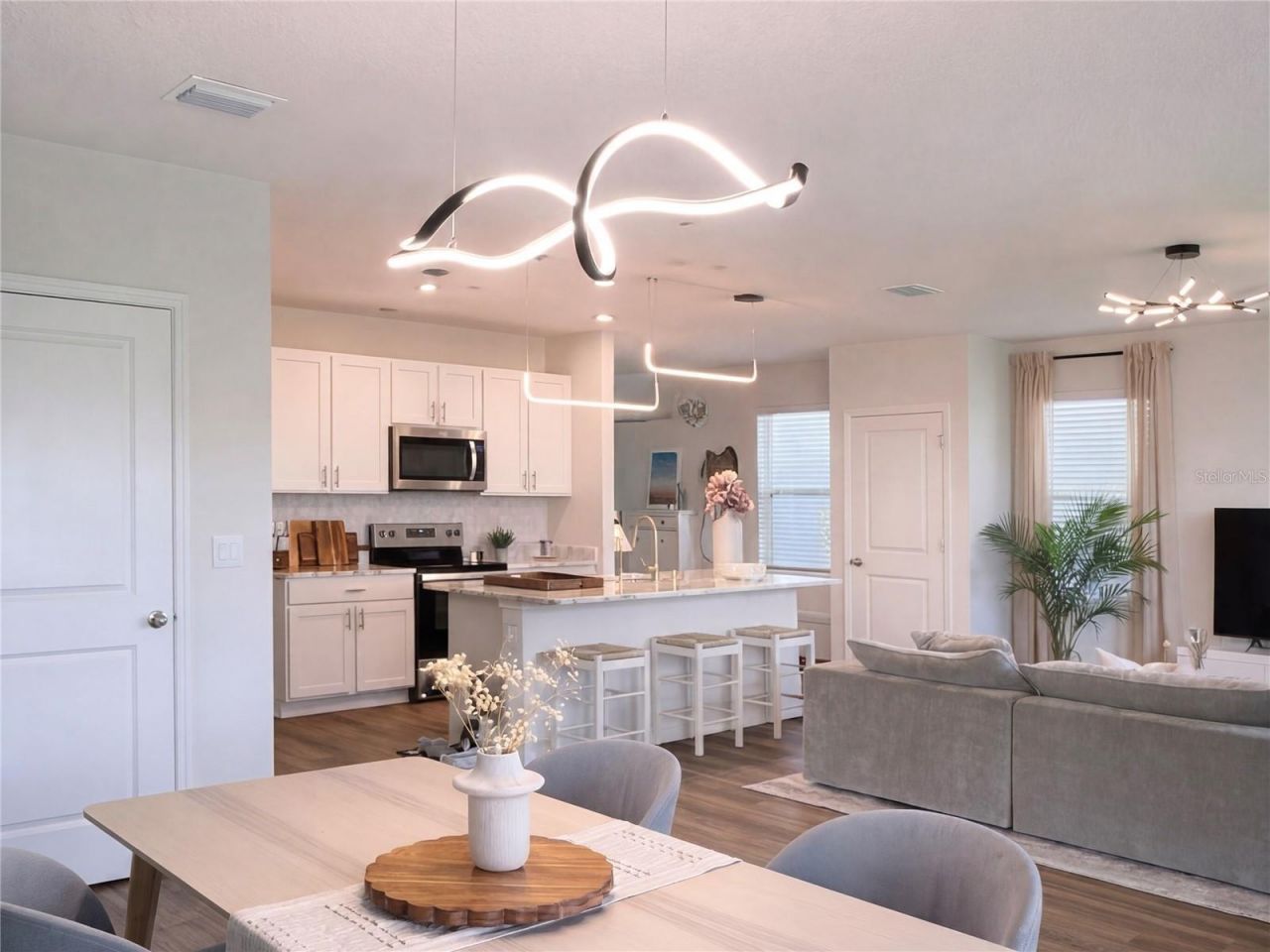 3419 Hilltop Circle, Bradenton, FL 34211 Photo