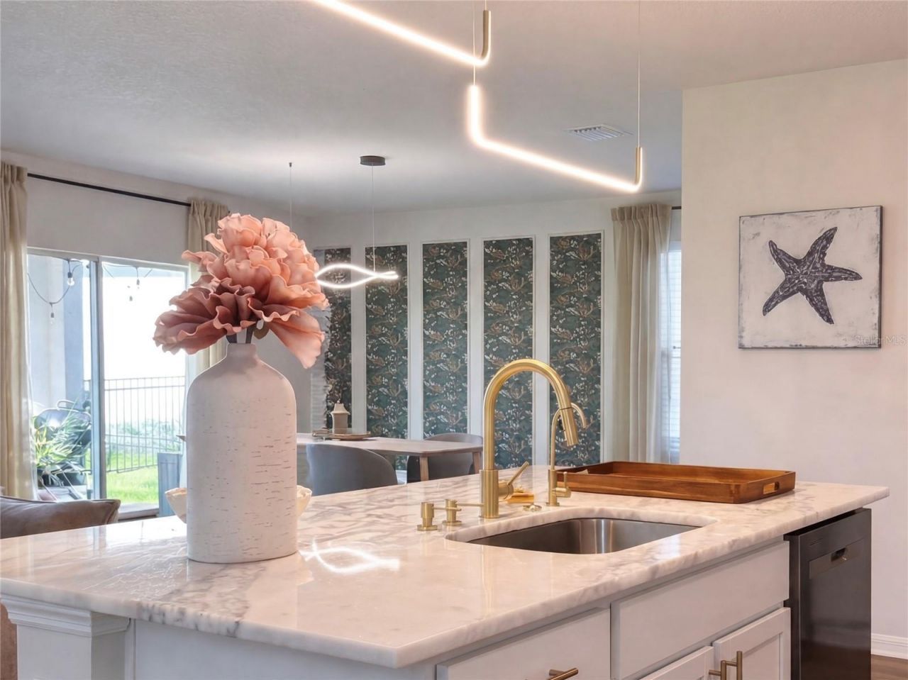 3419 Hilltop Circle, Bradenton, FL 34211 Photo