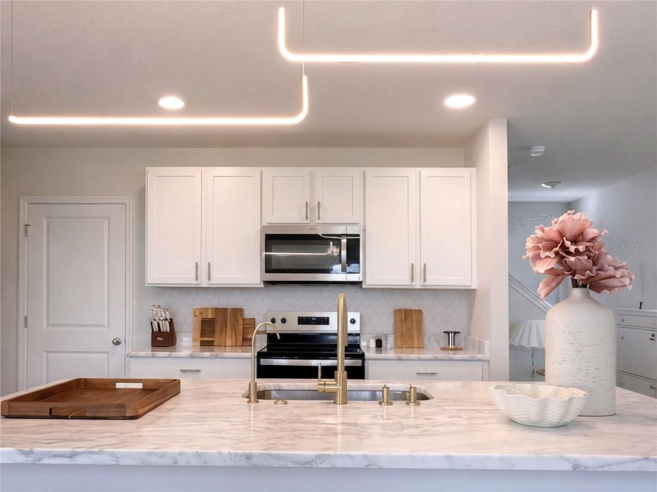 3419 Hilltop Circle, Bradenton, FL 34211 Photo