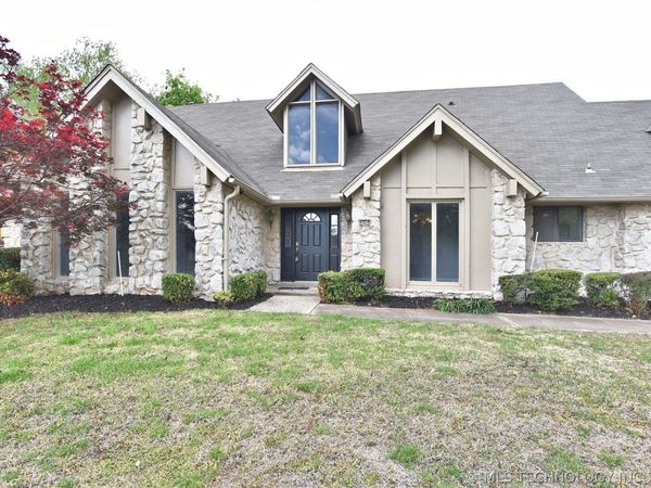 6924 S Knoxville Avenue, Tulsa, OK 74136