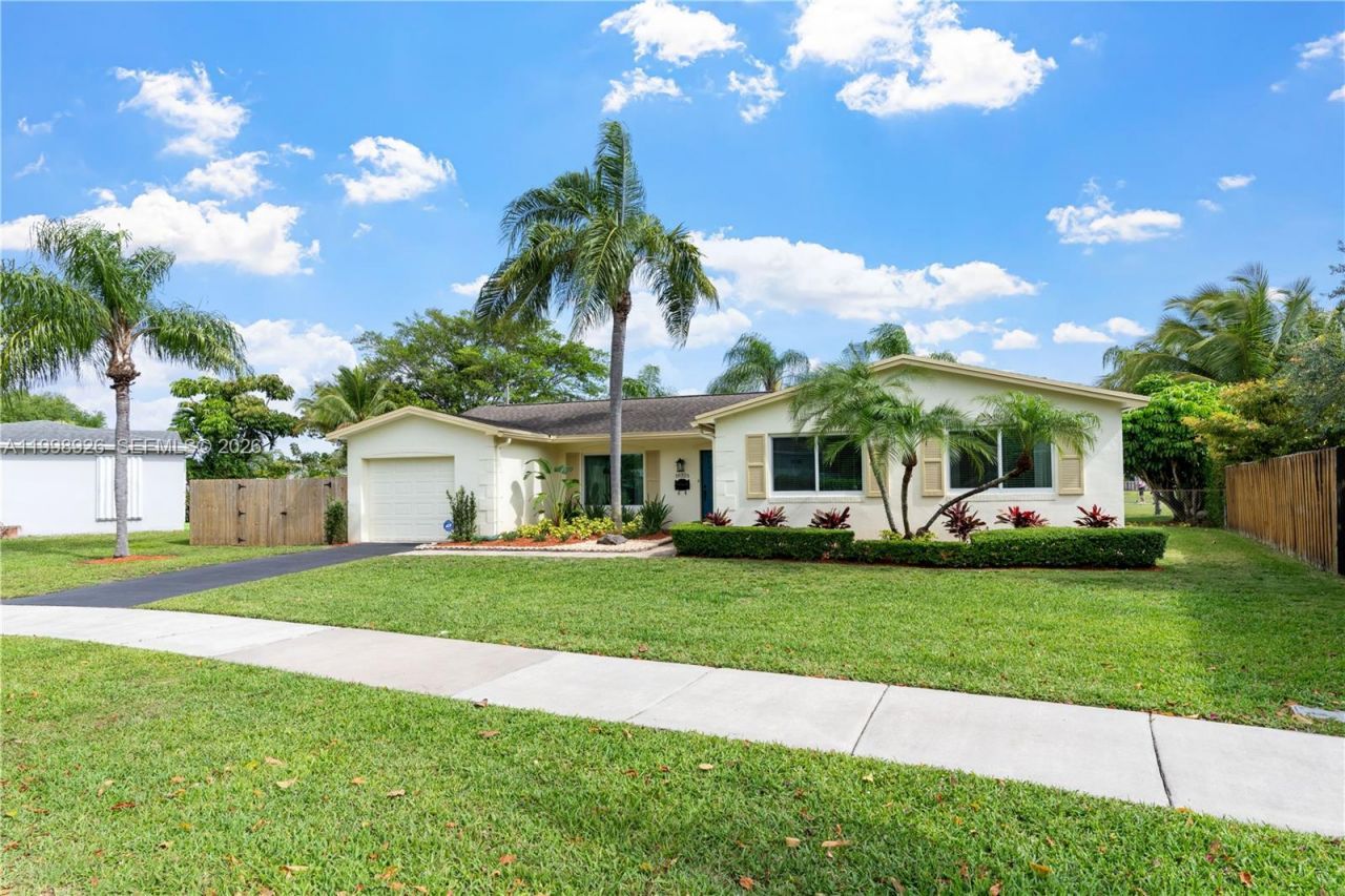 10325 SW 102nd Ct, Miami, FL 33176 Photo