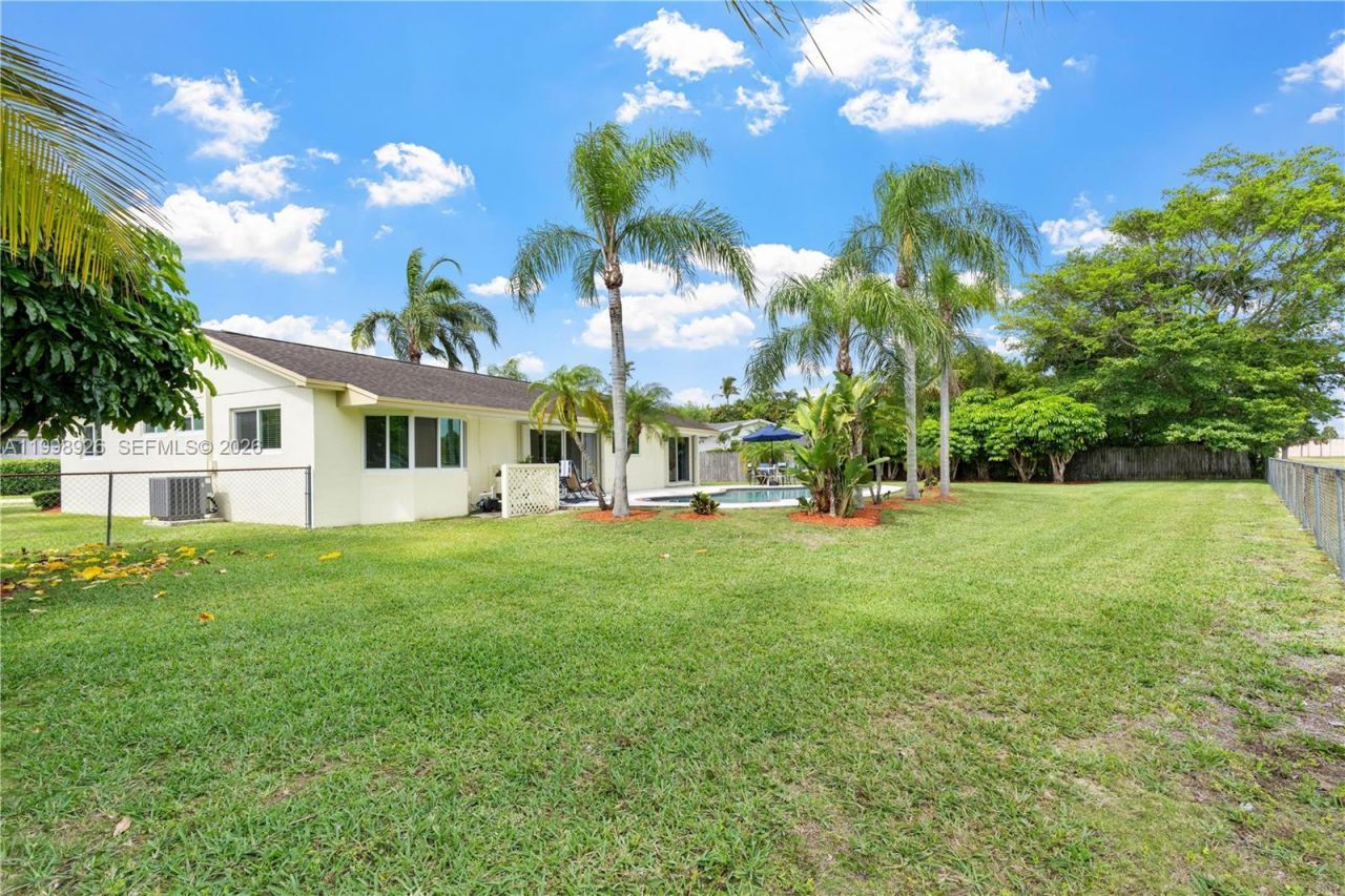 10325 SW 102nd Ct, Miami, FL 33176 Photo