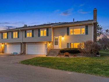 8361 W 100th Street, Bloomington, MN 55438