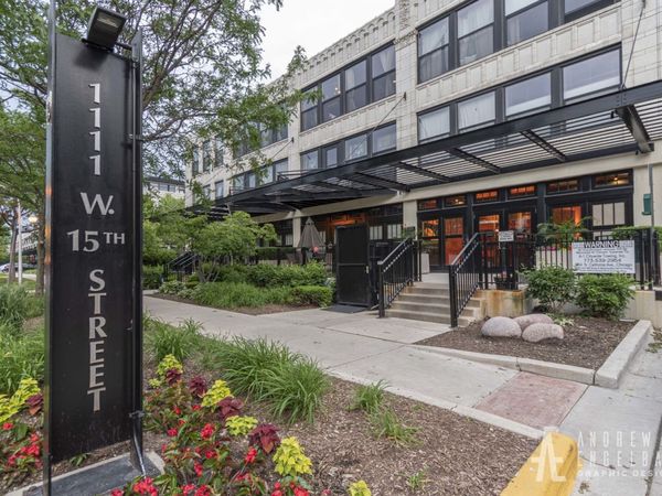 1111 W 15th Street , Unit 123, Chicago, IL 60608