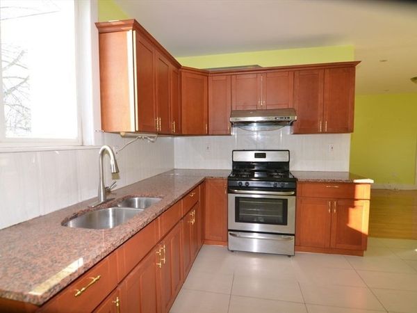 196 Holbrook Rd, Quincy, MA 02171