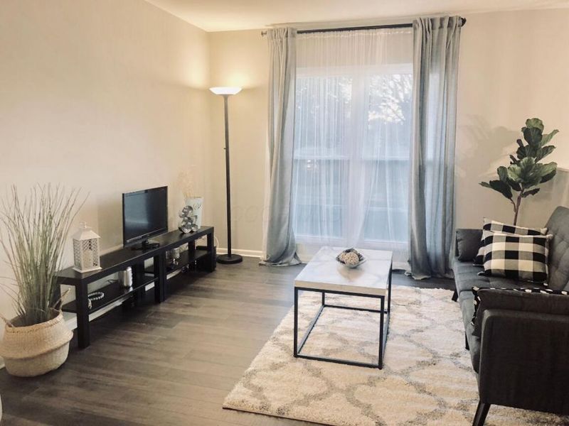 221 Lincolnshire Road, Columbus, OH 43230 Photo 4