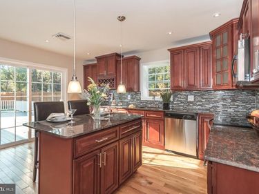 412 NORRISTOWN, HORSHAM, PA 19044