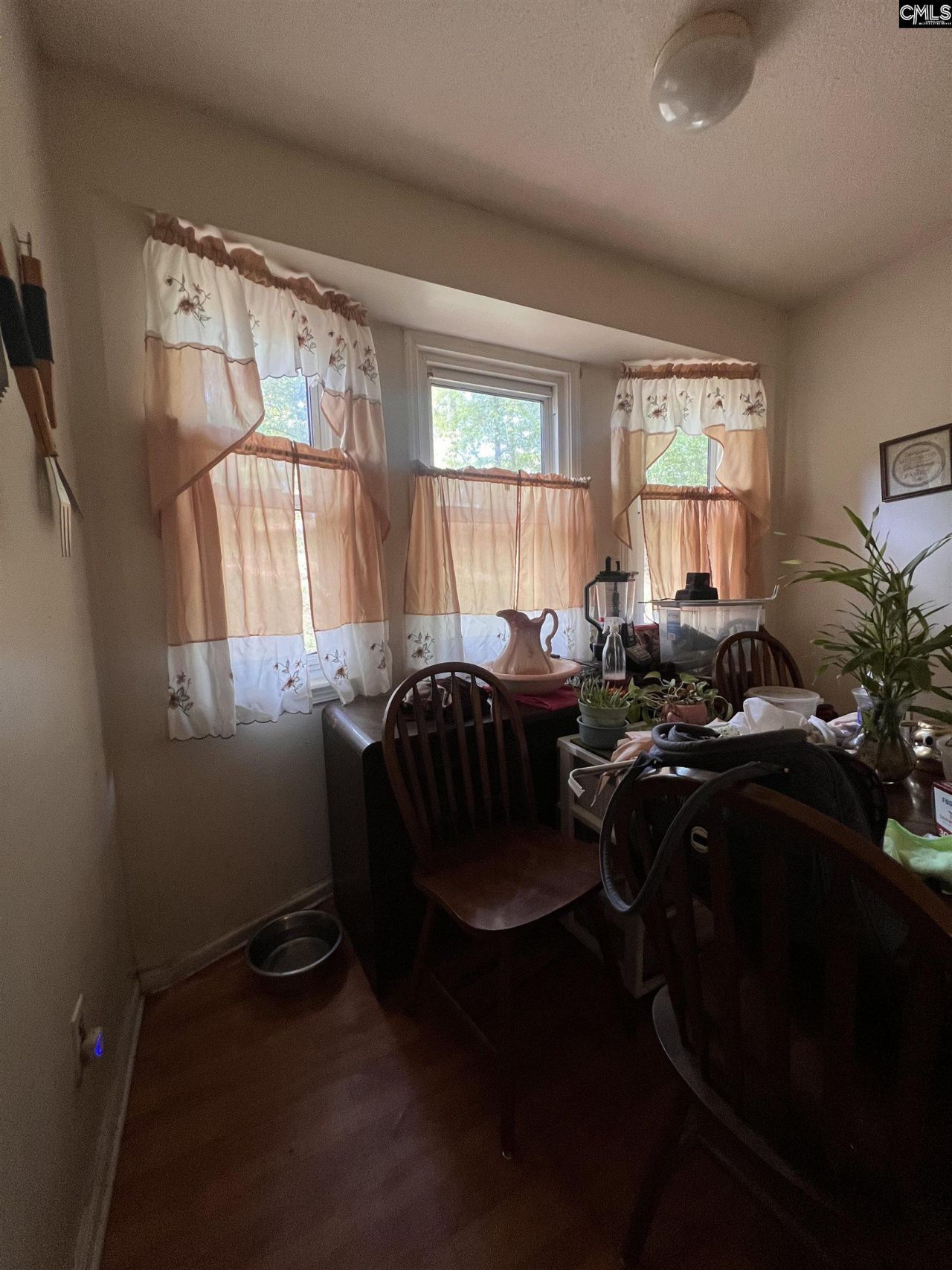 2529 Windsor Road  Photo 11