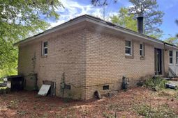 2529 Windsor Road  photo 4