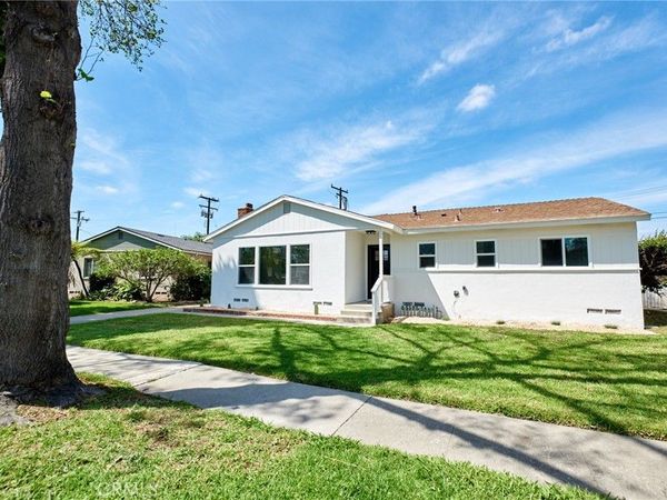 1822 Greenwood, Santa Ana, CA 92705