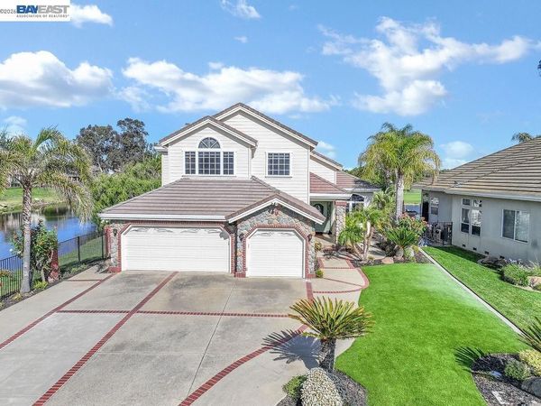 1001 Saint Andrews Dr, Discovery Bay, CA 94505