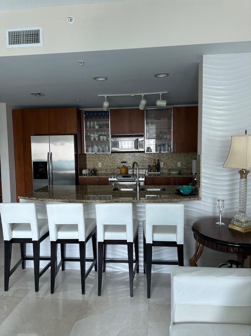 1945 S Ocean Drive, Unit 609, Hallandale Beach, FL 33009 Photo