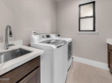 7347 Diamond Oaks Court, Sparks, NV 89436 Photo