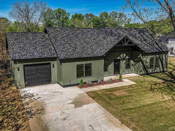 112 Whitt Street, New Hope, AL 35760