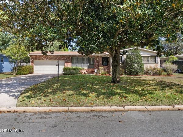 1303 BELLEMEADE Boulevard, Jacksonville, FL 32211