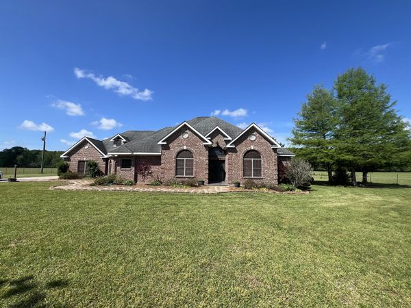 2143 Hwy 43 S, Columbia, MS 39429